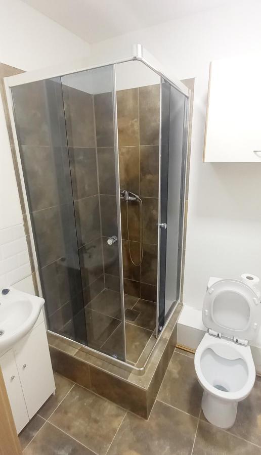 Krasny Priestranny Slnecny Apartman V Centre Mesta Trenčín Dış mekan fotoğraf